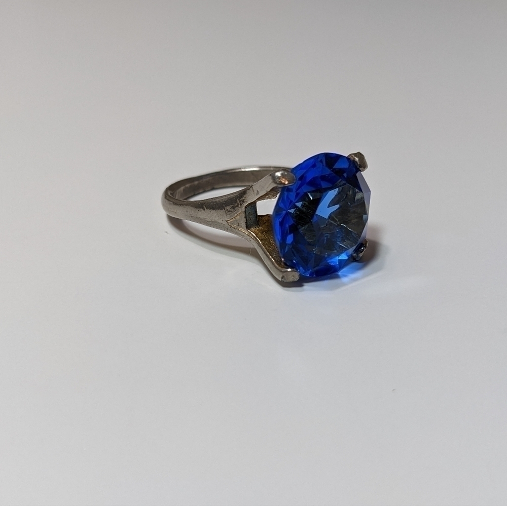 Blue Sapphire Silver Cocktail Ring - Picture 7 of 7